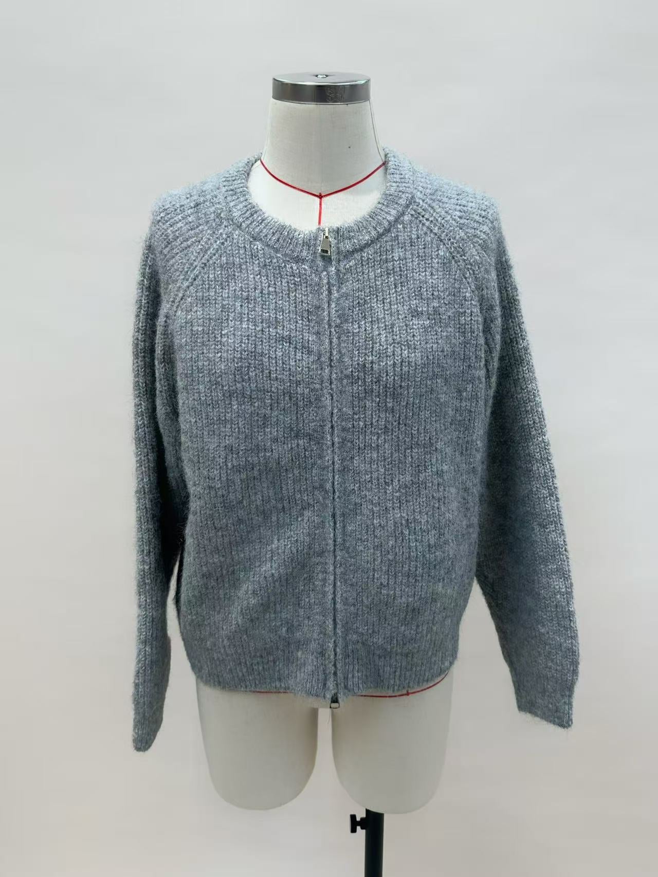 Knit Sweater – Production Reference 10